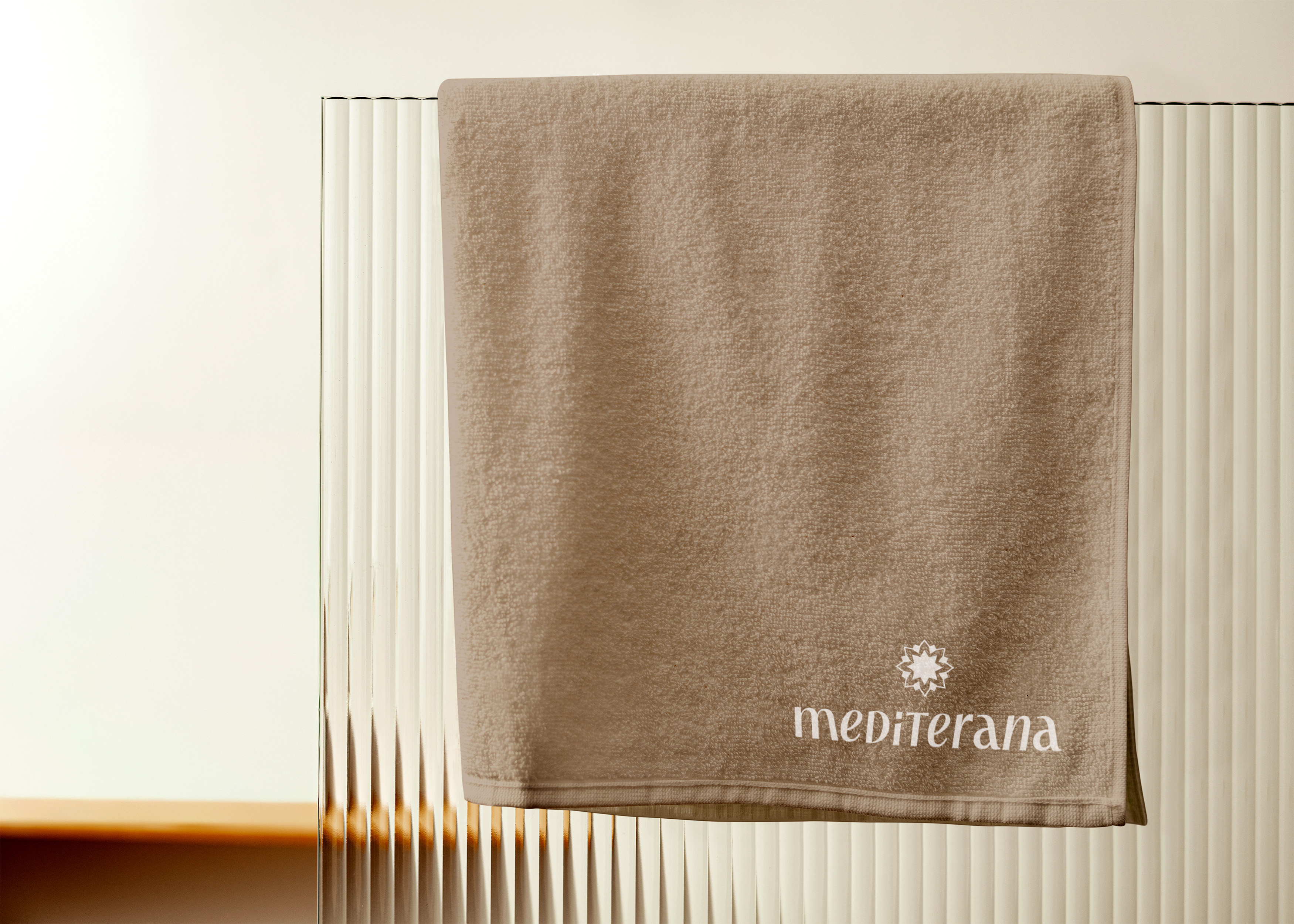 Dunkelbeiges Mediterana Handtuch